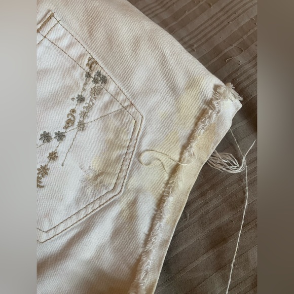 White Aeropostale shorts jean denim medium - Picture 4 of 8